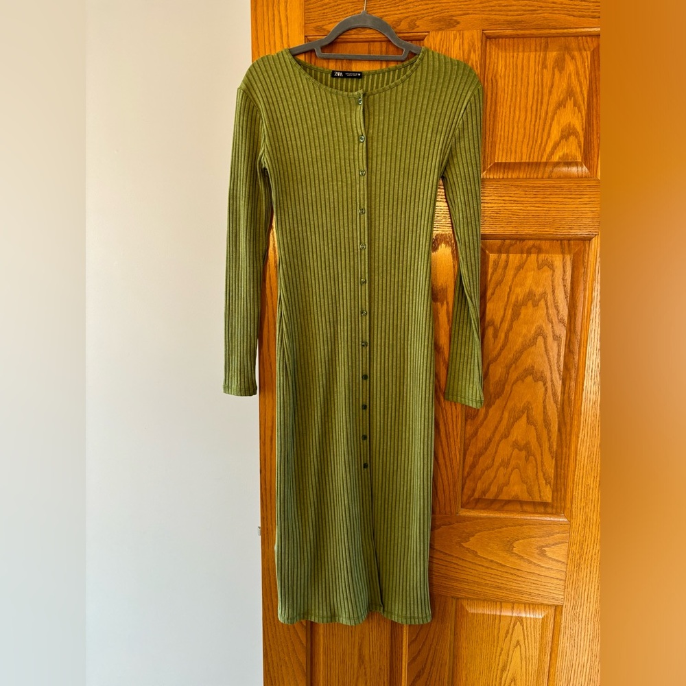 Zara Green Ribbed Knit Dress